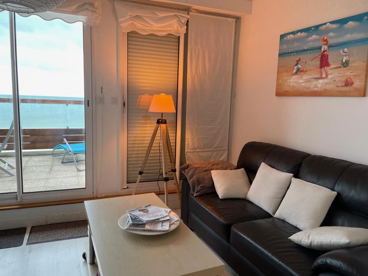 Les Iles Vue Sur Mer Егон-Кутанвил Екстериор снимка
