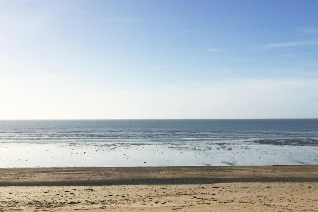 Les Iles Vue Sur Mer Егон-Кутанвил Екстериор снимка