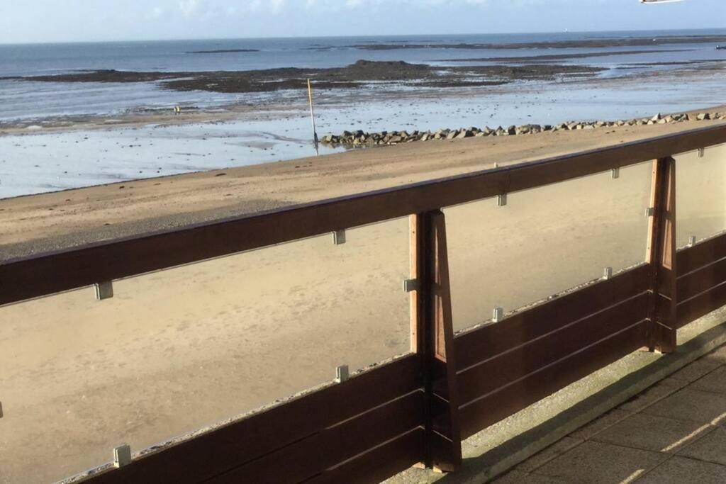 Les Iles Vue Sur Mer Егон-Кутанвил Екстериор снимка